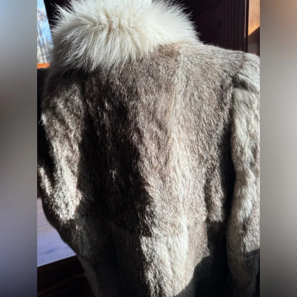 Vintage Rabbit Fur Coat with front hook closure pink satin lining size large - Picture 5 of 16